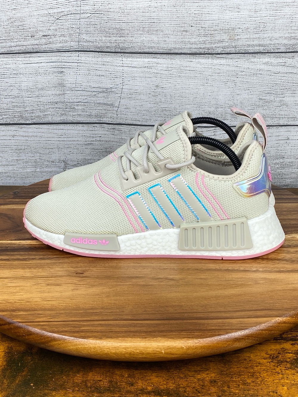 adidas NMD R1 Beige Bliss Pink Women’s Shoes GW9473 Sneaker Size 9.5
